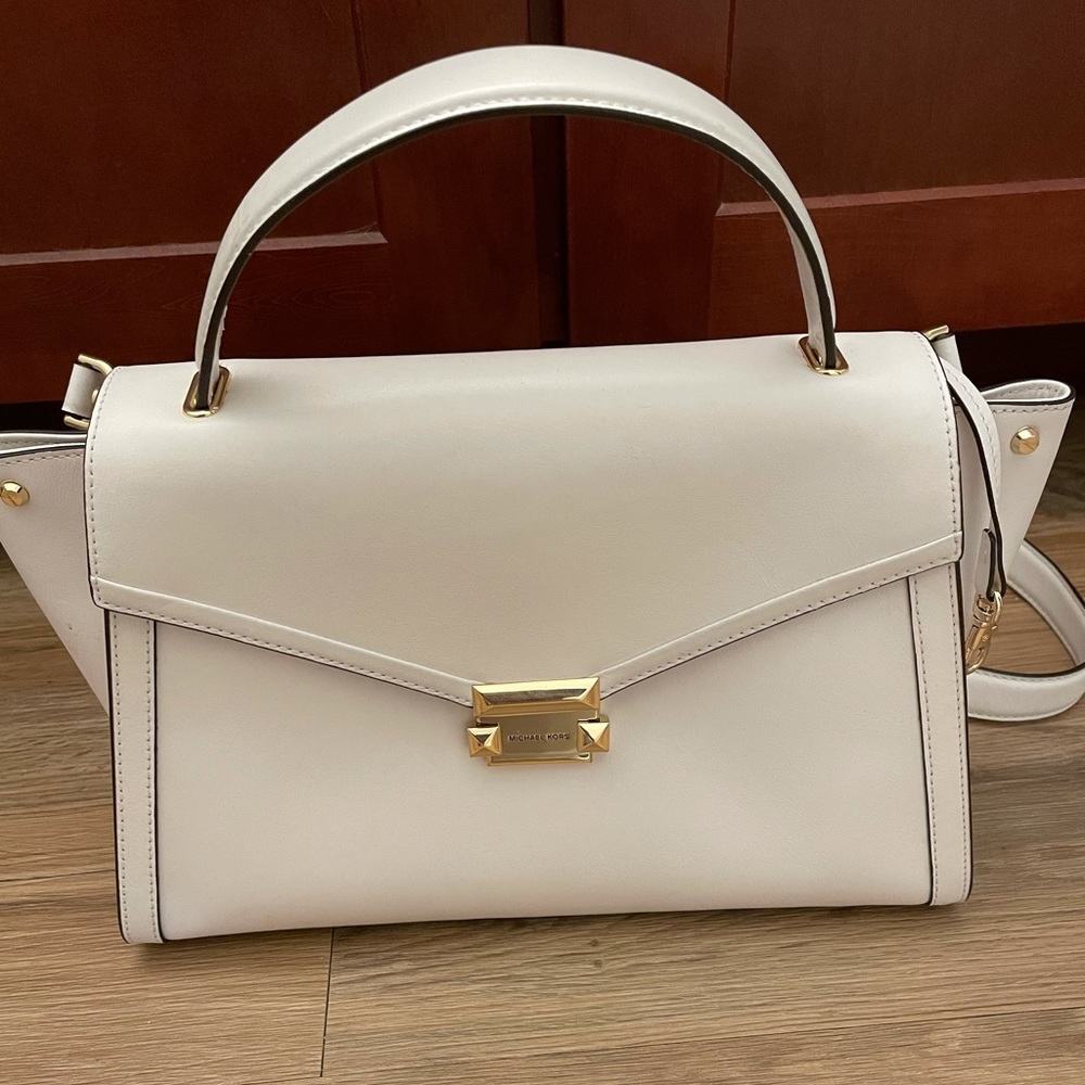 Michael Kors White Medium Hand Bag